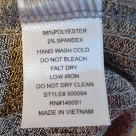 Women's Monteau brand lightweight knit grey dress with belt. Size medium. - Picture 3 of 3